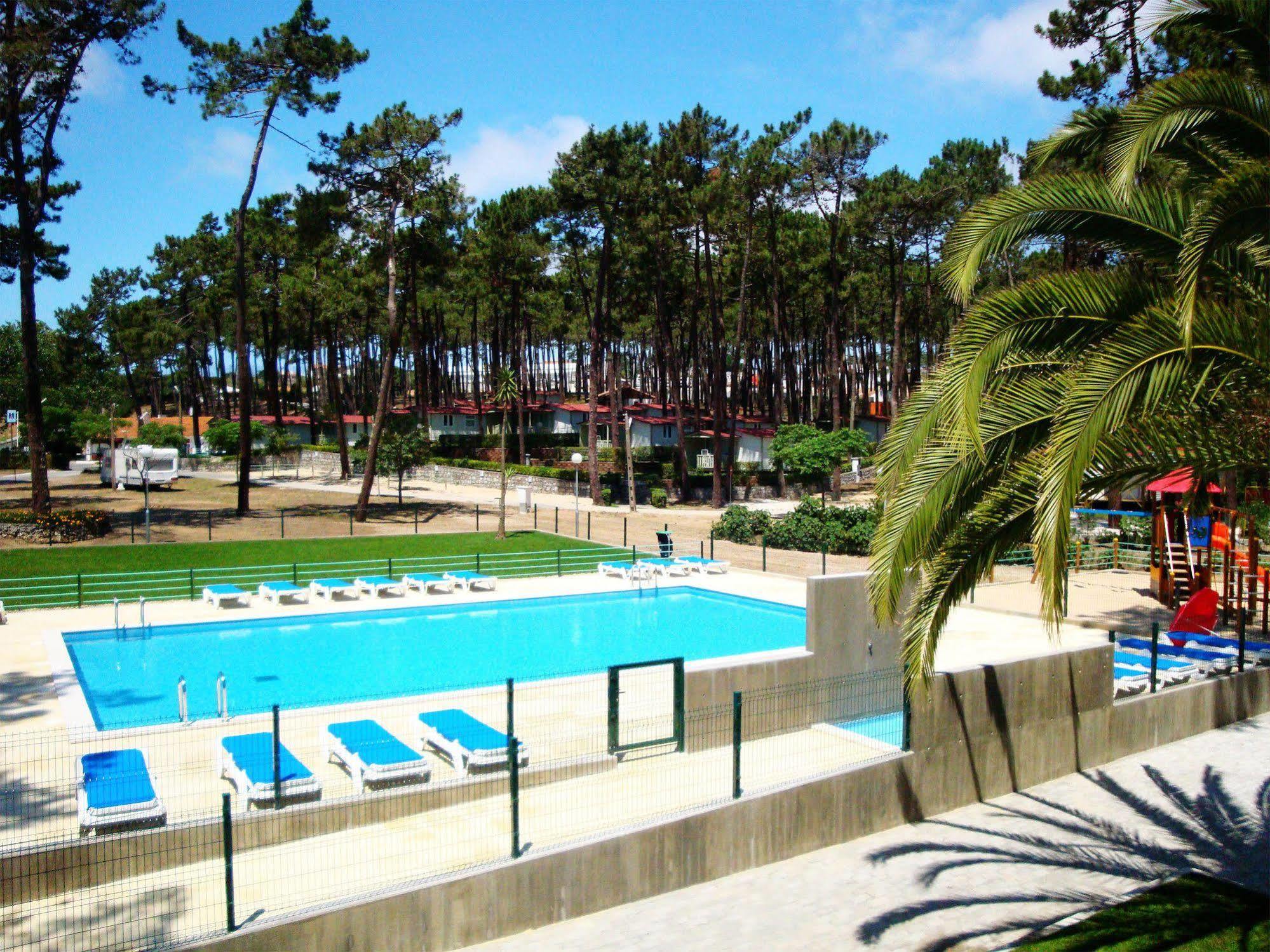 Hotel Orbitur Valado Bungalows Caravan Park Nazaré Exteriér fotografie