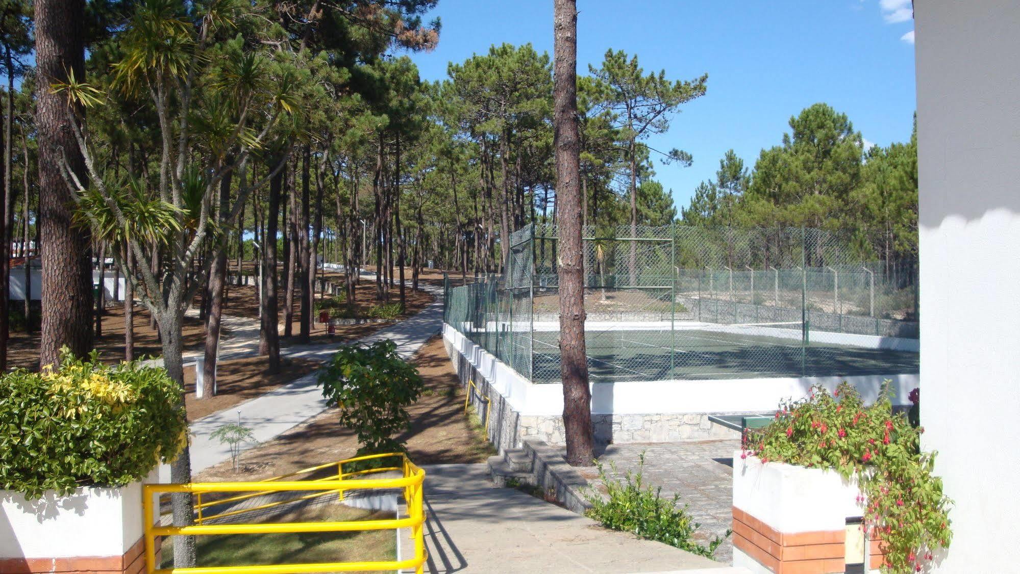 Hotel Orbitur Valado Bungalows Caravan Park Nazaré Exteriér fotografie